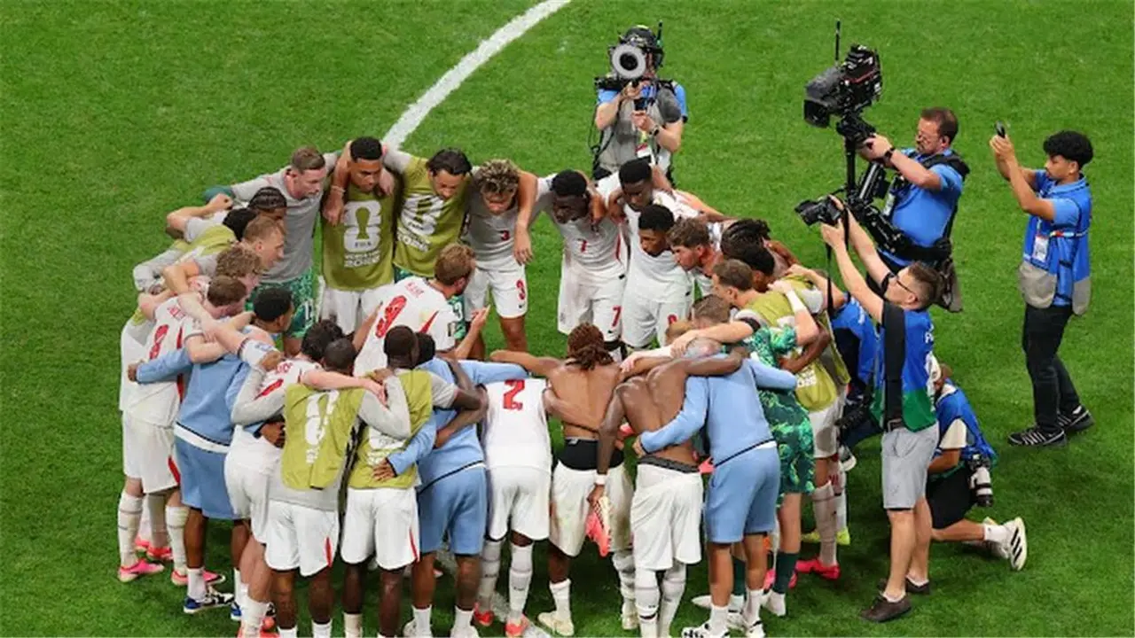 مباراة إنجلترا والمكسيك في كأس العالم: التوقيت والقنوات الناقلة
